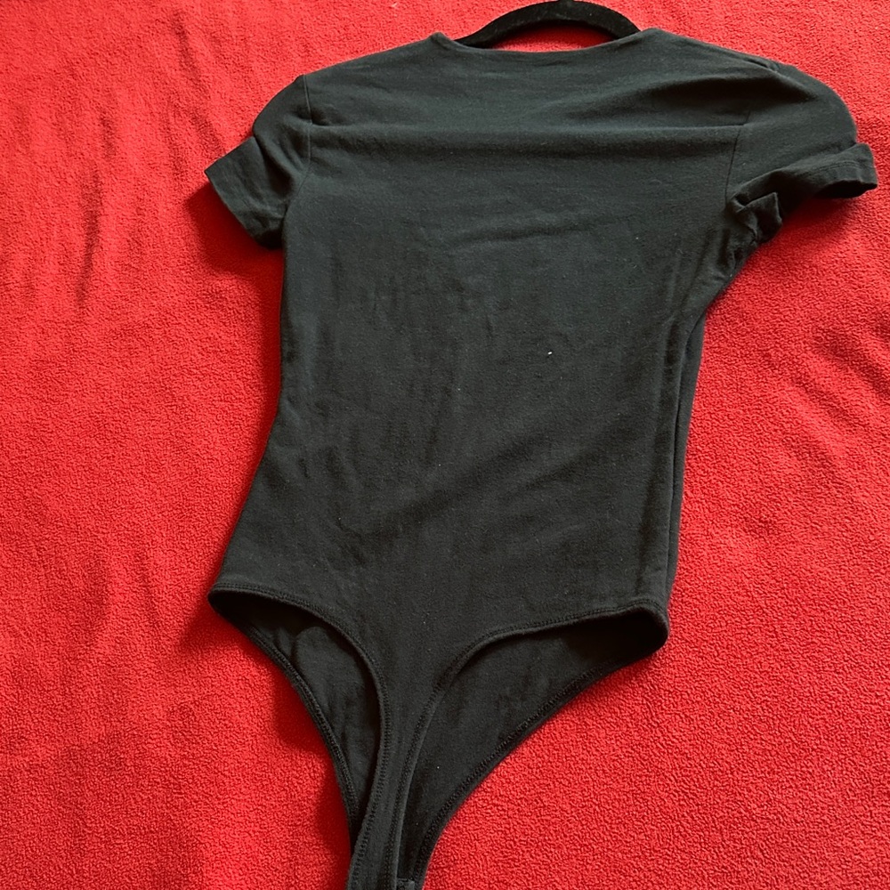 Abercrombie & Fitch Black Soft Knit Top Short Sleeve Bodysuit - Picture 3 of 3